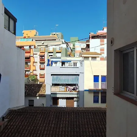 Apartamento Casa 1- Centro Benidorm-solo Mayores De 30 Anos Y Familias *