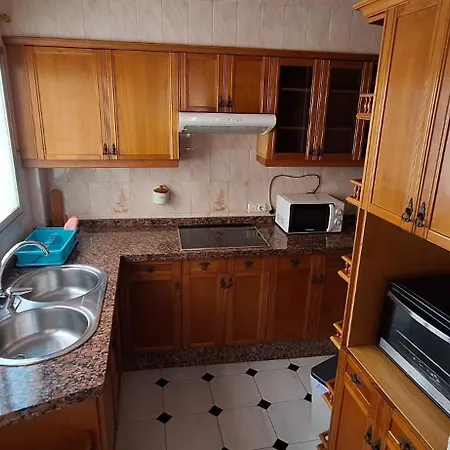 Daire Casa 1- Centro Benidorm-solo Mayores De 30 Anos Y Familias
