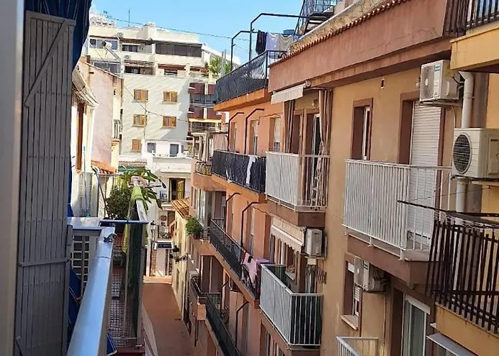Apartamento Casa 1- Centro Benidorm-solo Mayores De 30 Anos Y Familias