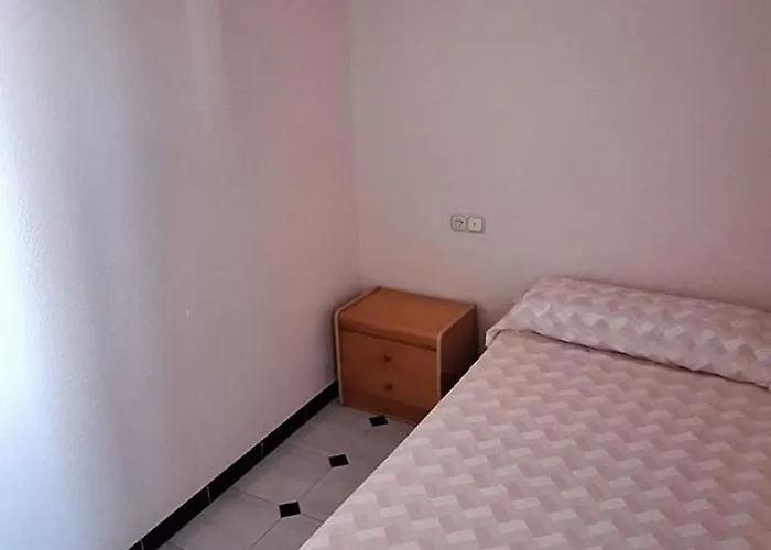 Apartamento Casa 1- Centro Benidorm-solo Mayores De 30 Anos Y Familias *